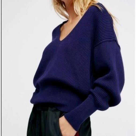 SOLD: Free People Allure Pullover V Knit Sweater Oversize Baggy XS Anthro Vibe - Picture 9 of 9